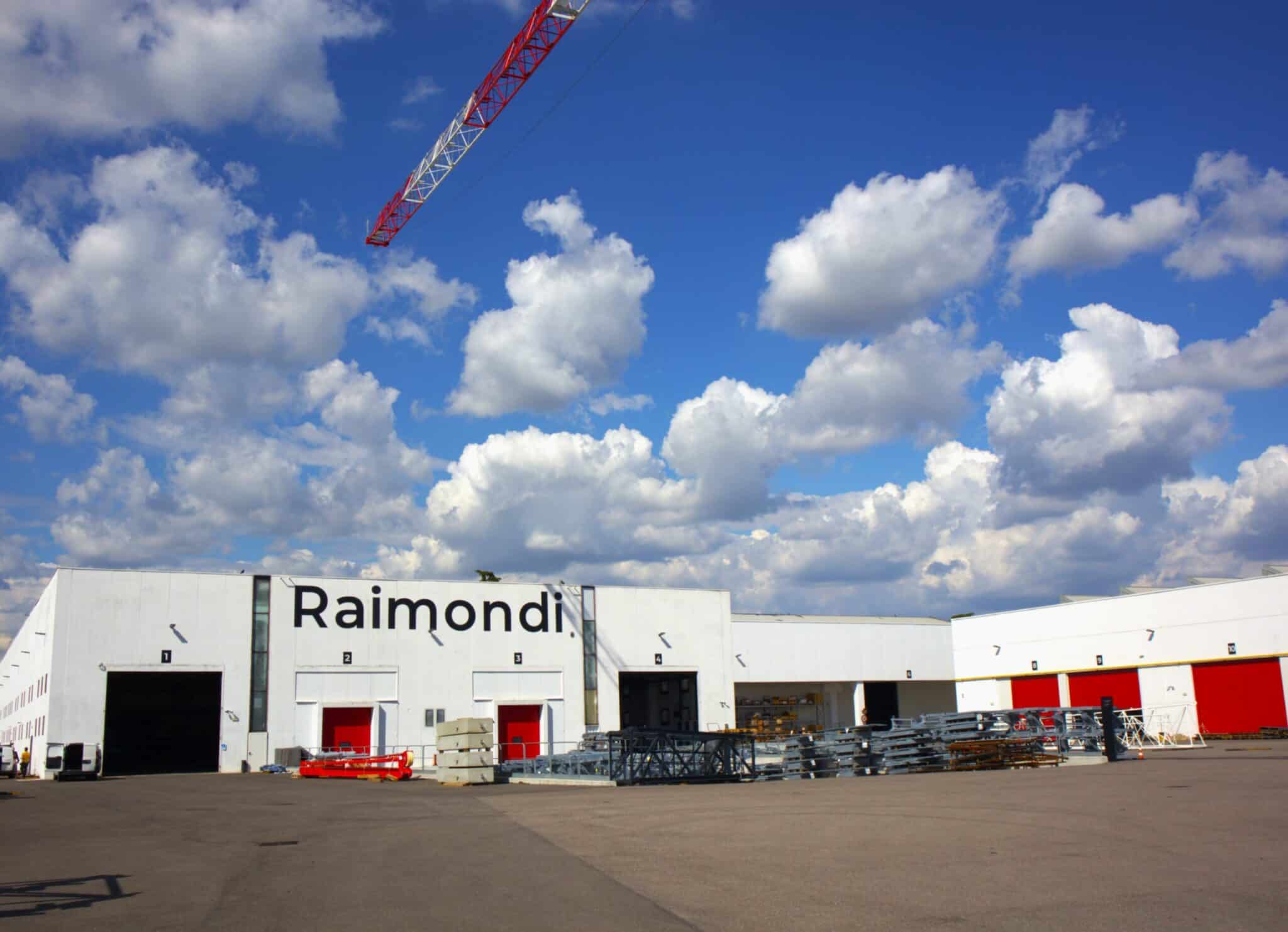 In Pictures: Field experts from Italy and Ireland join product trainings at Raimondi Cranes HQ