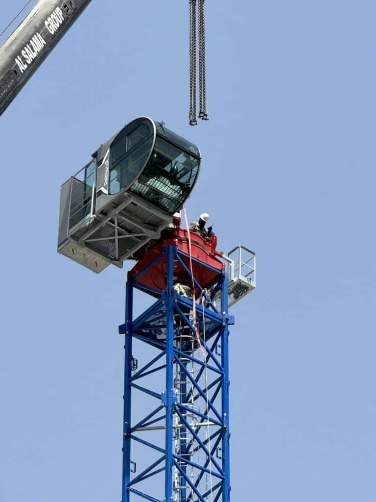 Three Raimondi MRT159 flat-top tower cranes for construction of new Dubai high rise 